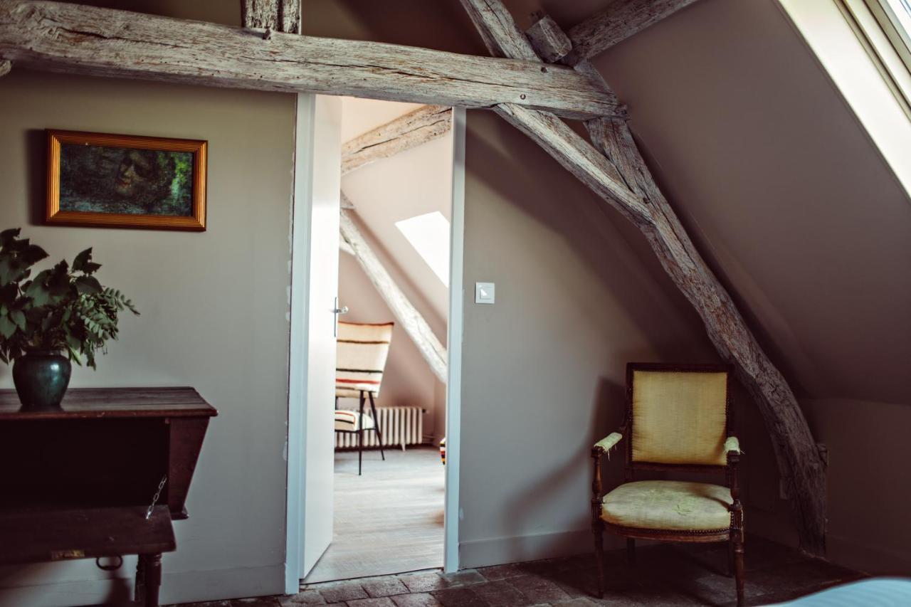 Domaine De La Trigaliere Villa Ambillou Exterior photo